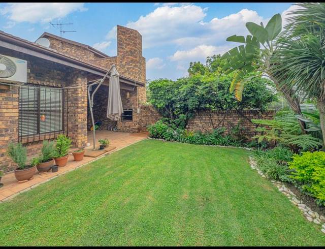 3 BEDROOM TOWNHOUSE FOR SALE IN MAGALIESSIG